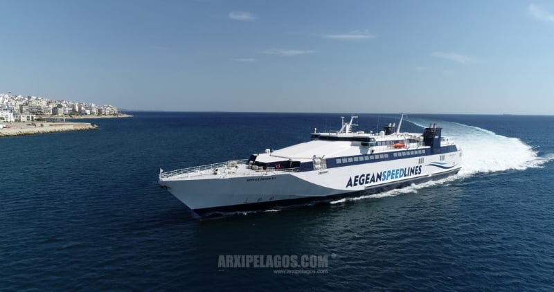 «SPEEDRUNNER III» Κατάπλους στο μεγάλο λιμάνι, Αρχιπέλαγος, Η 1η ναυτιλιακή πύλη ενημέρωσης στην Ελλάδα
