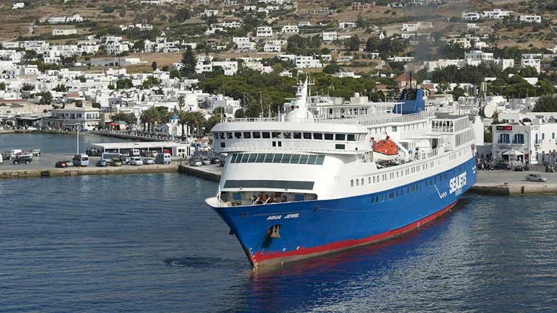 Ανοδική η κίνηση σε σχέση με προηγούμενα έτη στο λιμάνι της Πάρου – Ακολουθούν Νάξος, Σύρος και Σαντορίνη