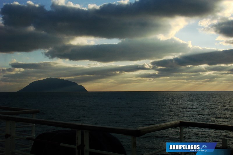 ΠΡΕΒΕΛΗΣ Παίρνοντας το δρόμο της επιστροφής, Αρχιπέλαγος, Η 1η ναυτιλιακή πύλη ενημέρωσης στην Ελλάδα