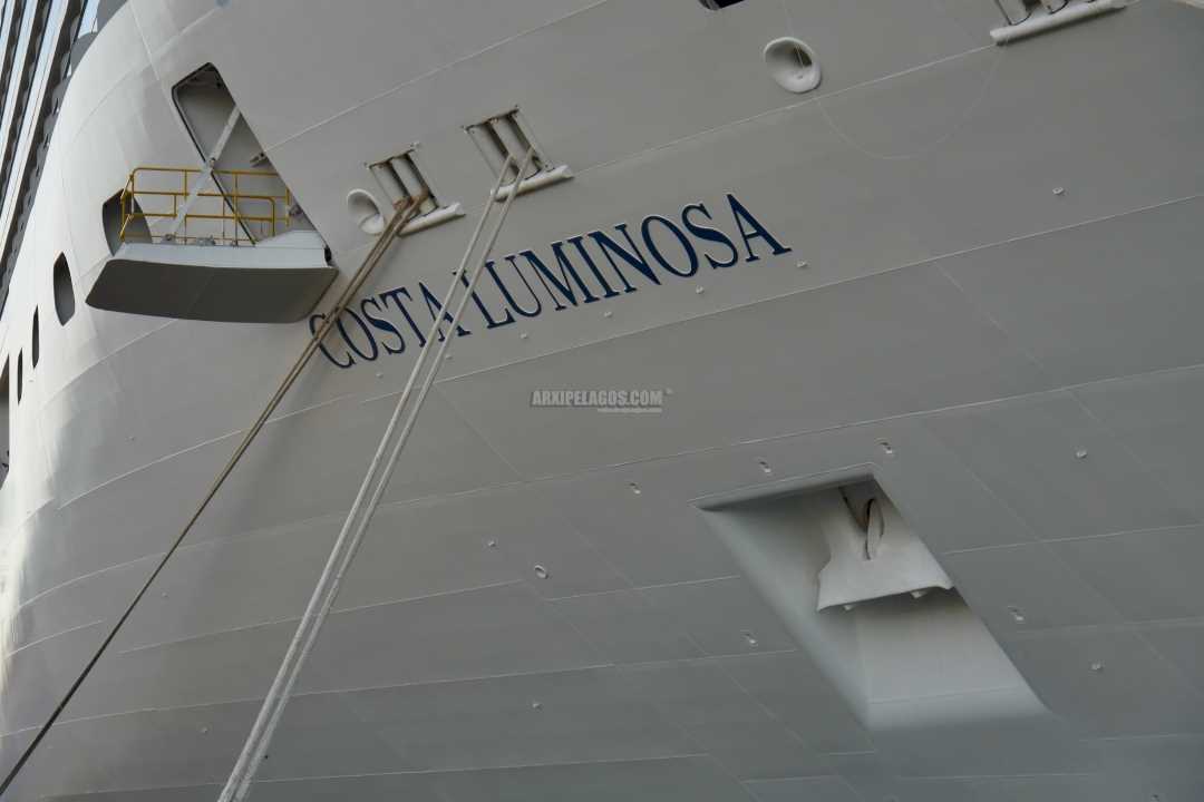 Το «COSTA LUMINOSA» ήταν το πρώτο κρουαζιερόπλοιο στον Πειραιά για το 2018 !