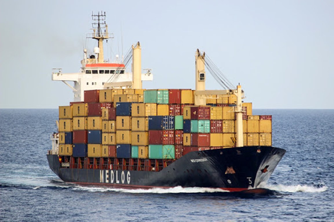 Απαγόρευση απόπλου ΦΓ πλοίου στο Κερατσίνι
