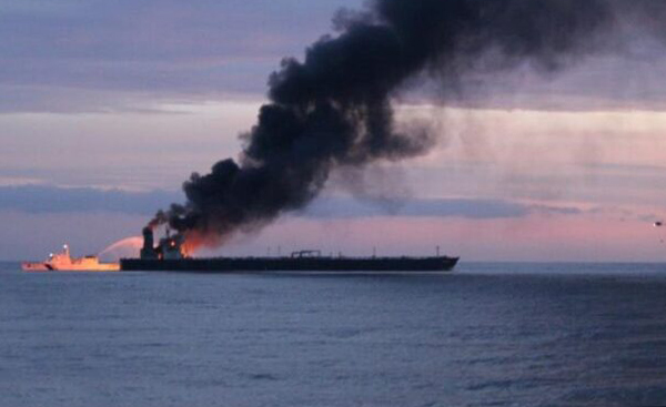 Ένας νεκρός από φωτιά σε δεξαμενόπλοιο ανοικτά της Σρι Λάνκα 5 Έλληνες στο πλήρωμα, Αρχιπέλαγος, Η 1η ναυτιλιακή πύλη ενημέρωσης στην Ελλάδα