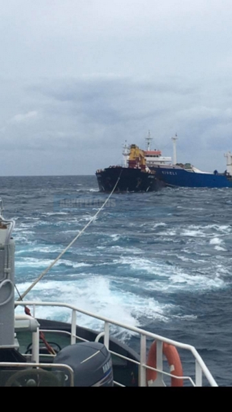 φωτογραφίες από τη σύγκρουση των φορτηγών πλοίων 4, Αρχιπέλαγος, Ναυτιλιακή πύλη ενημέρωσης