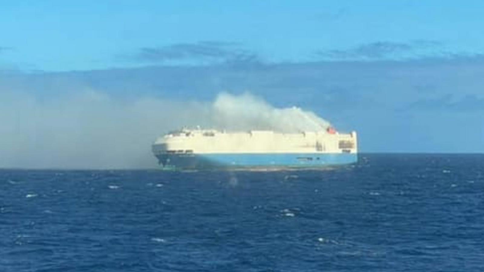 Φωτιά σε πλοίο με Porsche στον Ατλαντικό, Αρχιπέλαγος, Η 1η ναυτιλιακή πύλη ενημέρωσης στην Ελλάδα