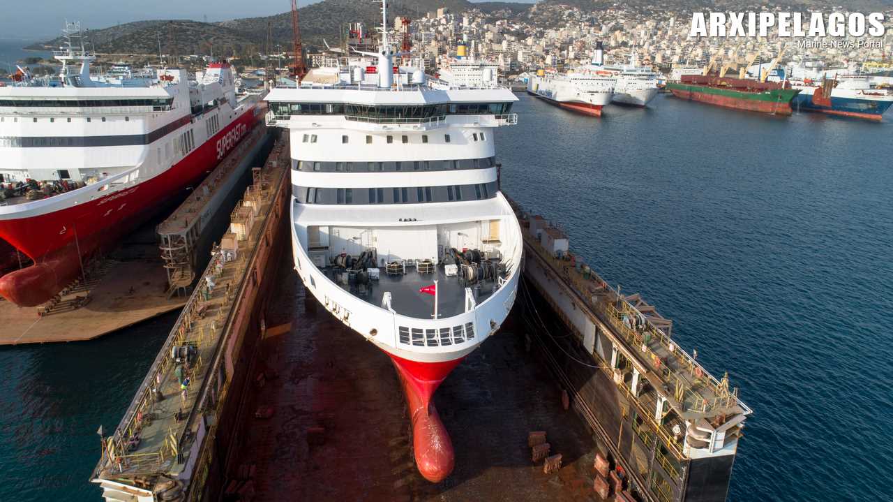 Στη δεξαμενή το Superfast XI Drone Photos 2, Αρχιπέλαγος, Η 1η ναυτιλιακή πύλη ενημέρωσης στην Ελλάδα