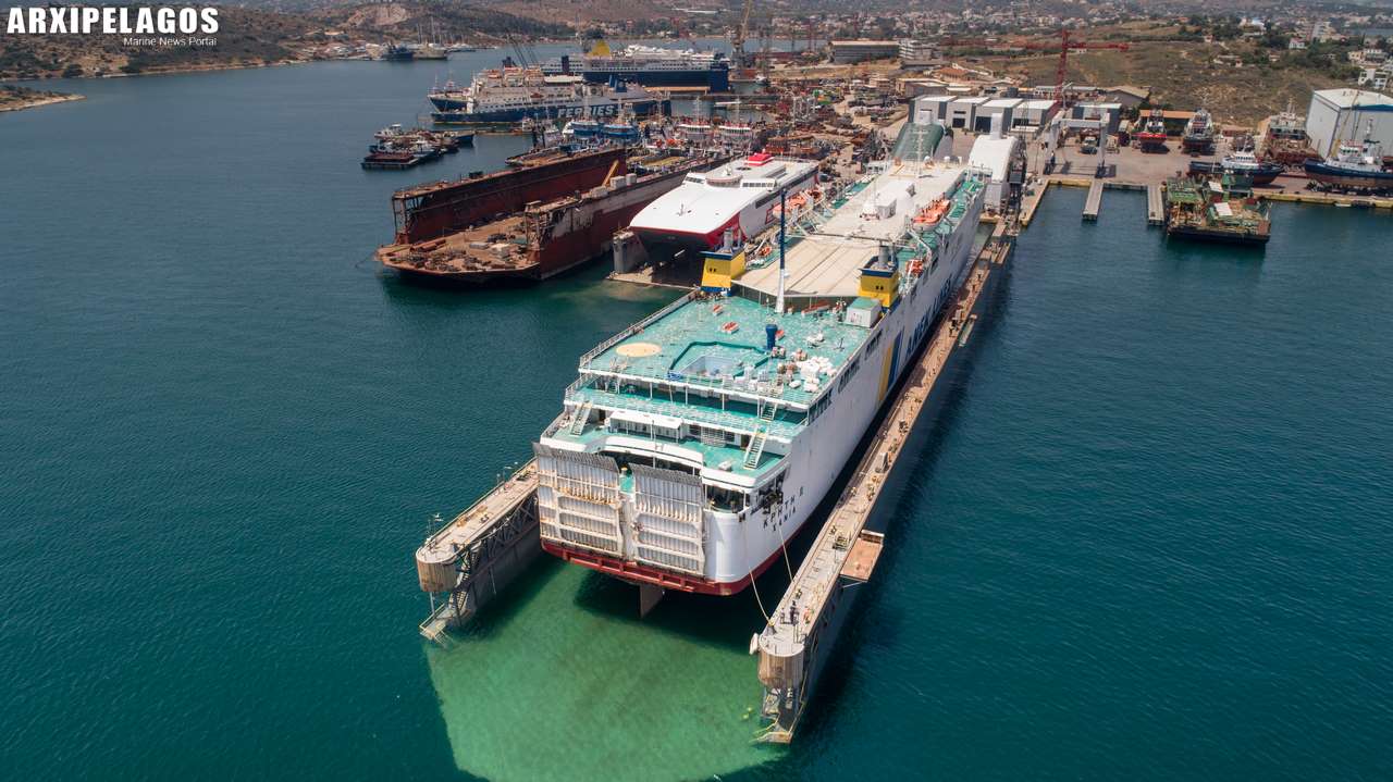 ΚΡΗΤΗ ΙΙ Στη μεγάλη πλωτή δεξαμενή Νο3 του Ομίλου Σπανόπουλου για επισκευές 1, Αρχιπέλαγος, Η 1η ναυτιλιακή πύλη ενημέρωσης στην Ελλάδα