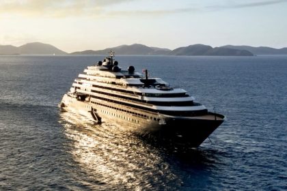 Και το mega yacht Ilma της Ritz Carlton στην Ελλάδα, Αρχιπέλαγος, Η 1η ναυτιλιακή πύλη ενημέρωσης στην Ελλάδα
