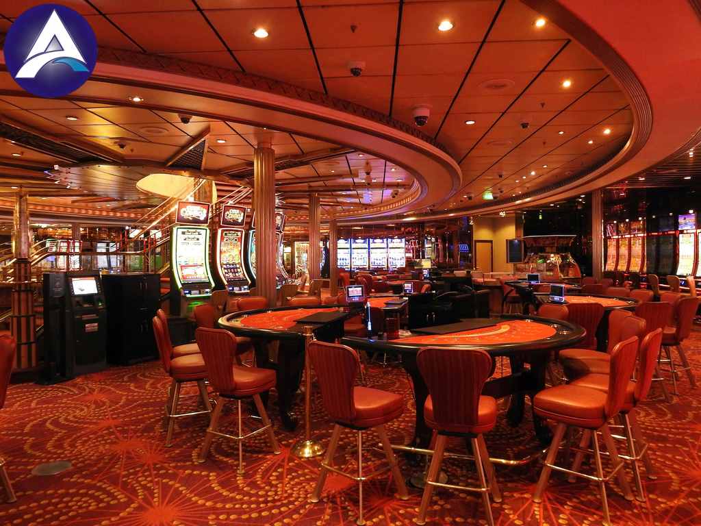 Voyager of the Seas Casino Royale