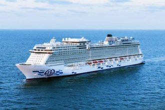 Aroya Cruises